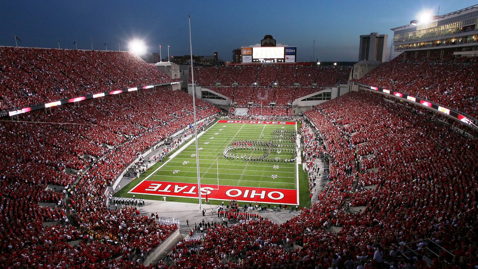 大型全市轮滑巡游，锻炼身体又娱乐放松，轮滑演出视频